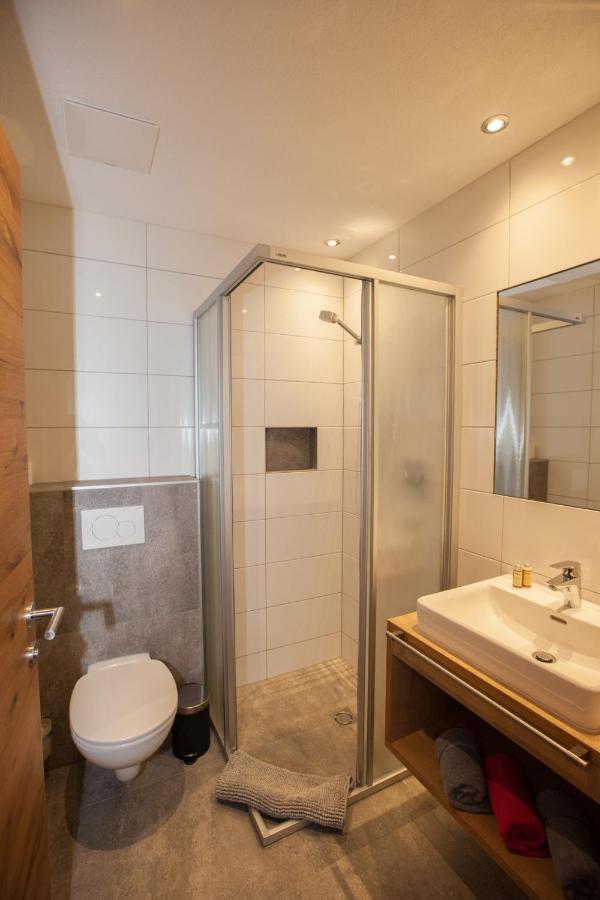 Haus Kuechelspitz Panzió Ischgl Kültér fotó