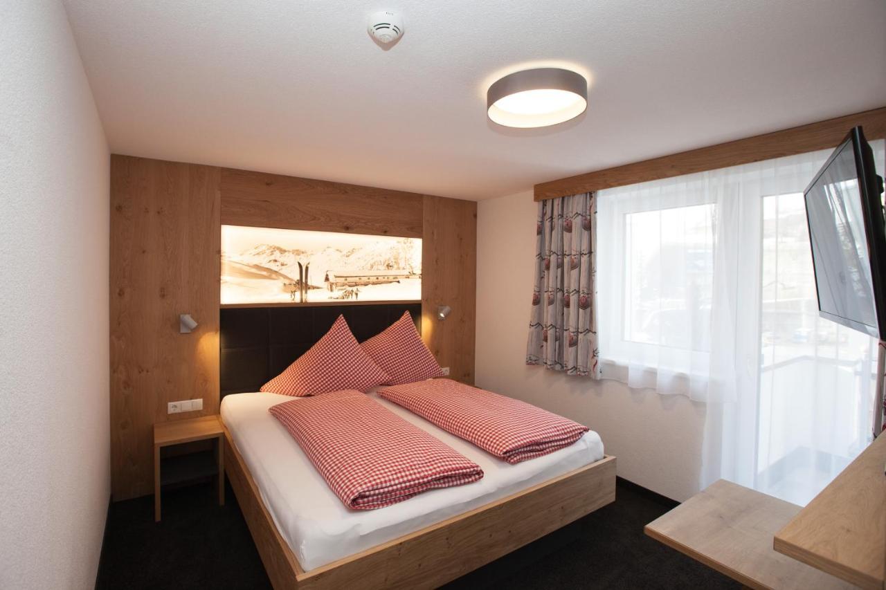 Haus Kuechelspitz Panzió Ischgl Kültér fotó