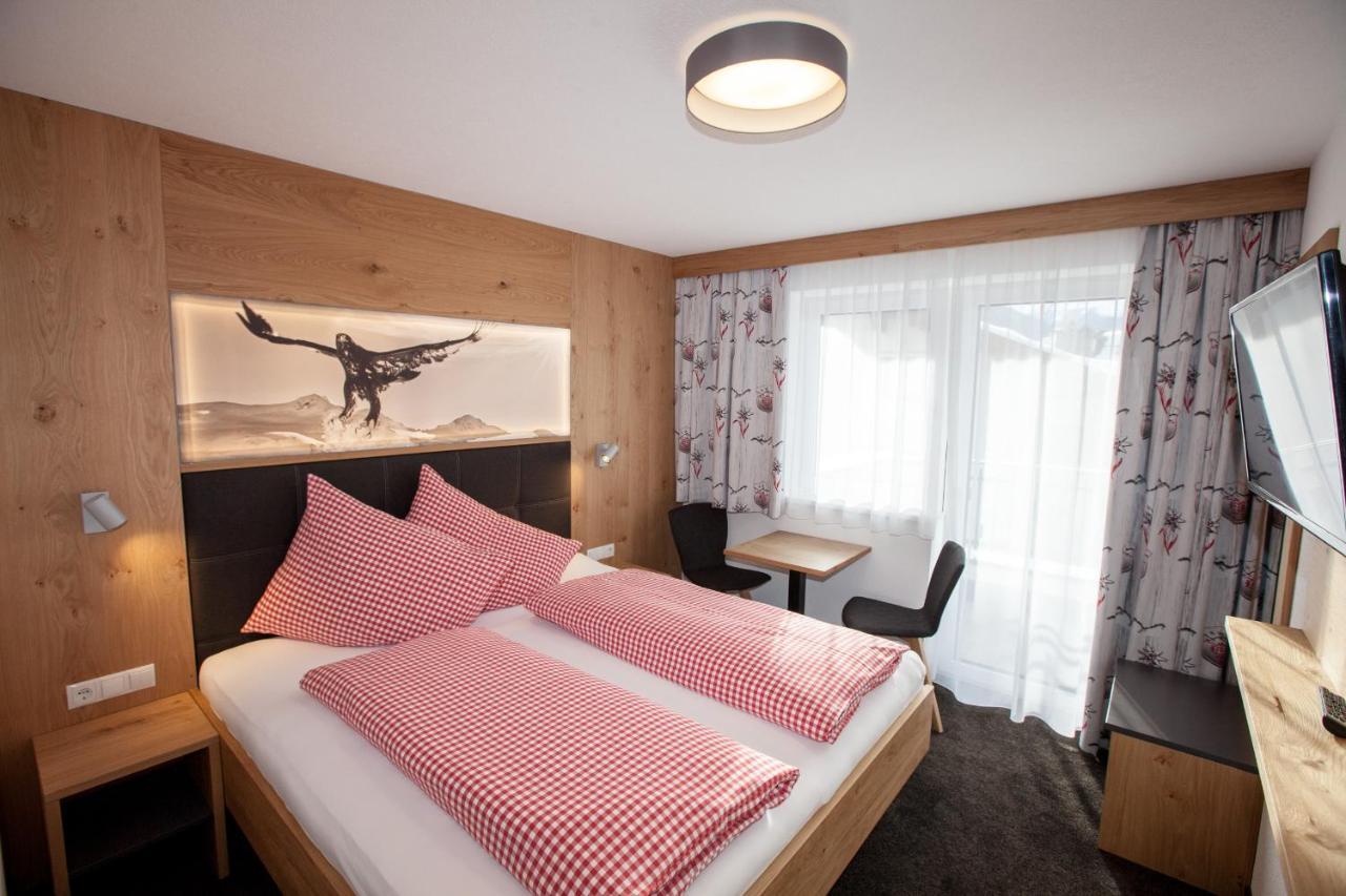 Haus Kuechelspitz Panzió Ischgl Kültér fotó